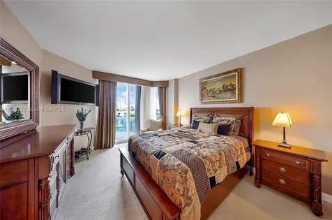 2600 Island Boulevard Aventura FL 33160