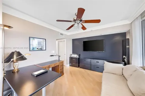 2600 Island Boulevard Aventura FL 33160