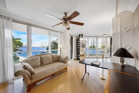 2600 Island Boulevard Aventura FL 33160