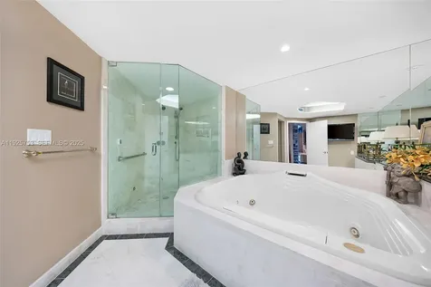2600 Island Boulevard Aventura FL 33160