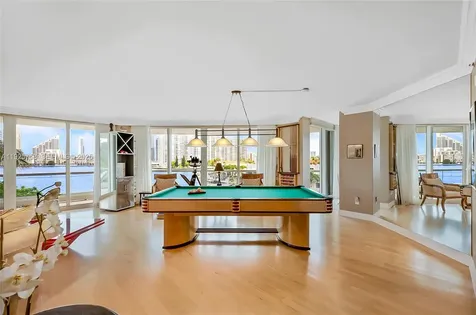 2600 Island Boulevard Aventura FL 33160