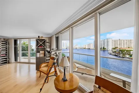 2600 Island Boulevard Aventura FL 33160