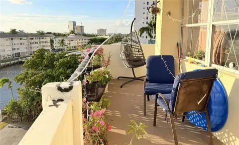 401 Golden Isles Drive Hallandale Beach FL 33009