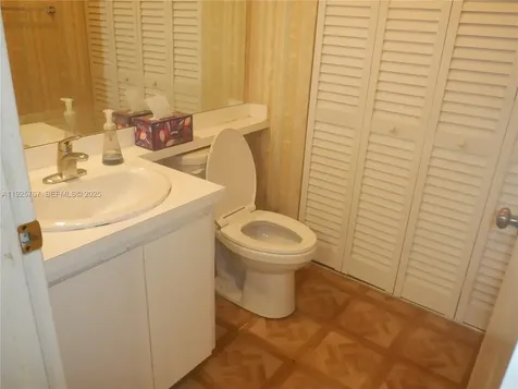 211 2nd Lane Palm Beach Gardens FL 33418