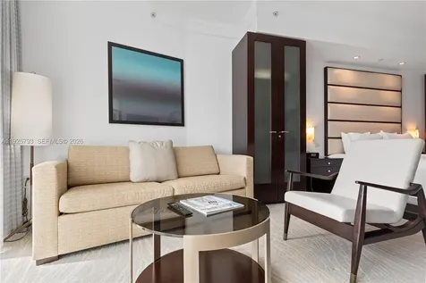 4391 Collins Avenue Miami Beach FL 33140