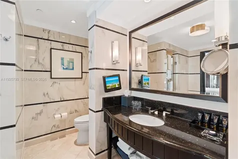 4391 Collins Avenue Miami Beach FL 33140