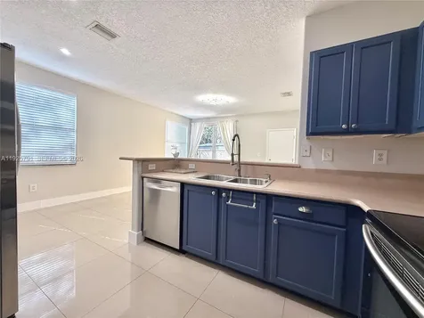 10866 NW 51st Lane Doral FL 33178