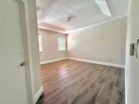 10866 NW 51st Lane Doral FL 33178
