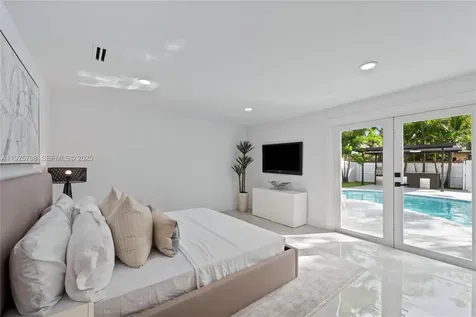1218 Lincoln Street Hollywood FL 33019