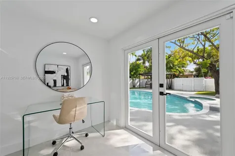 1218 Lincoln Street Hollywood FL 33019