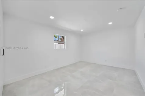 1218 Lincoln Street Hollywood FL 33019