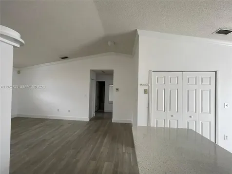 3375 W 76th Street Hialeah FL 33018