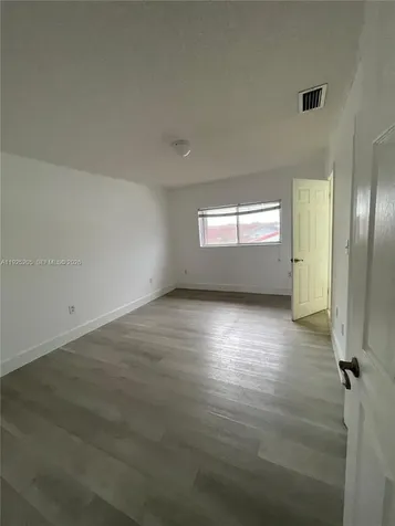 3375 W 76th Street Hialeah FL 33018