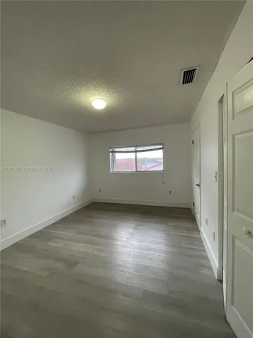 3375 W 76th Street Hialeah FL 33018