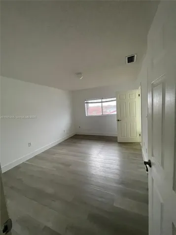 3375 W 76th Street Hialeah FL 33018