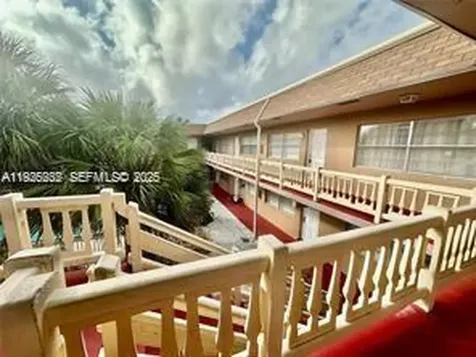 241 SE 9th Avenue Pompano Beach FL 33060