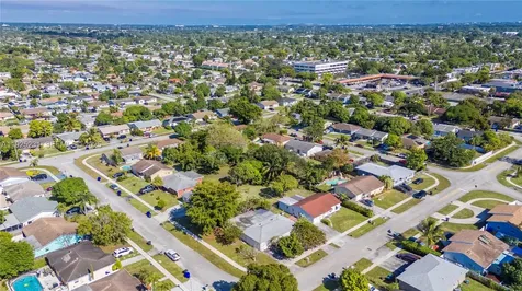 8221 SW 10th Street North Lauderdale FL 33068