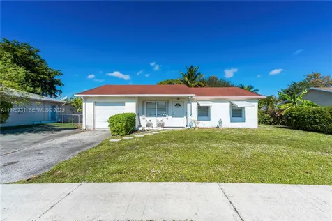 8221 SW 10th Street North Lauderdale FL 33068