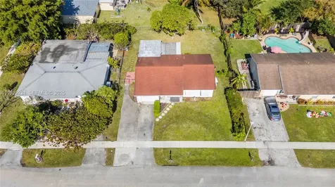 8221 SW 10th Street North Lauderdale FL 33068