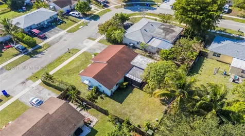 8221 SW 10th Street North Lauderdale FL 33068