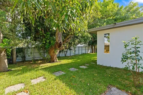 230 SW 29th Avenue Fort Lauderdale FL 33312