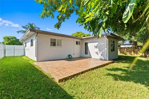 230 SW 29th Avenue Fort Lauderdale FL 33312
