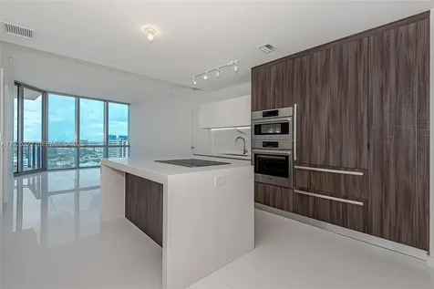 851 NE 1st Avenue Miami FL 33132
