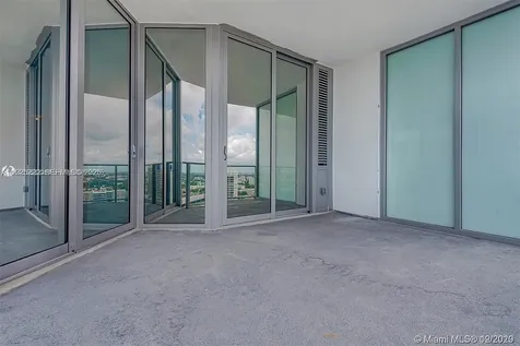 851 NE 1st Avenue Miami FL 33132