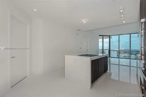 851 NE 1st Avenue Miami FL 33132