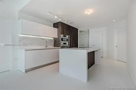 851 NE 1st Avenue Miami FL 33132