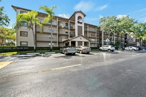 1000 SW 125th Avenue Pembroke Pines FL 33027