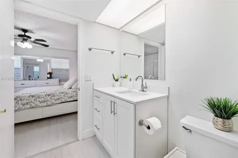 1000 SW 125th Avenue Pembroke Pines FL 33027