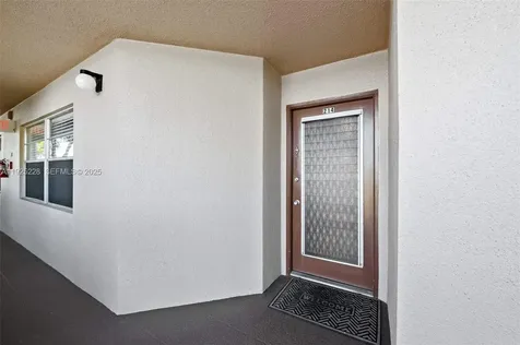 1000 SW 125th Avenue Pembroke Pines FL 33027