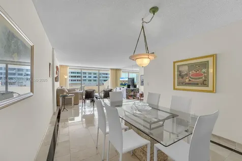 177 Ocean Lane Drive Key Biscayne FL 33149