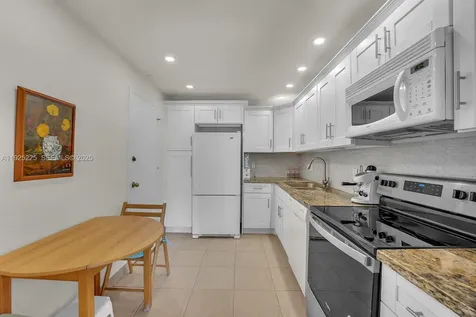 177 Ocean Lane Drive Key Biscayne FL 33149