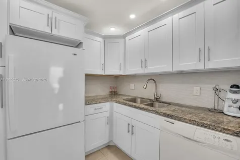 177 Ocean Lane Drive Key Biscayne FL 33149