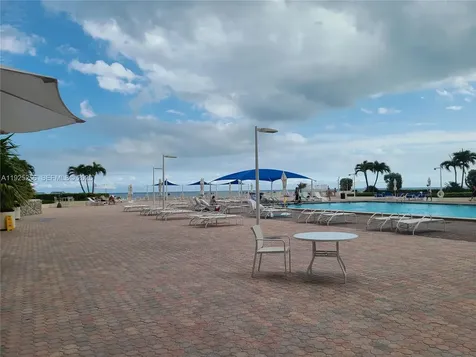 3180 S Ocean Drive Hallandale Beach FL 33009