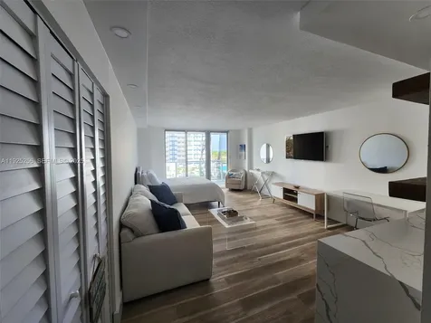3180 S Ocean Drive Hallandale Beach FL 33009