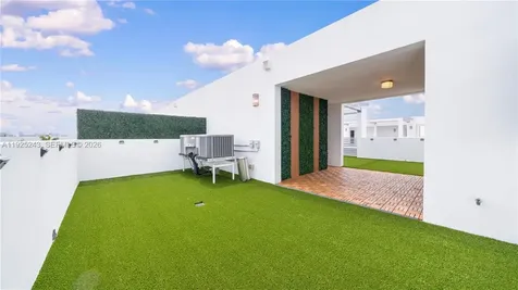 9187 NW 33th Street Doral FL 33172