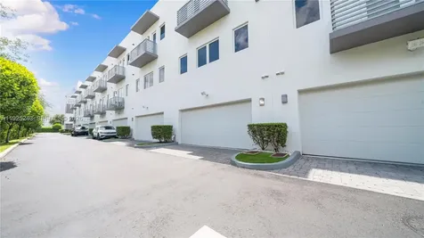 9187 NW 33th Street Doral FL 33172