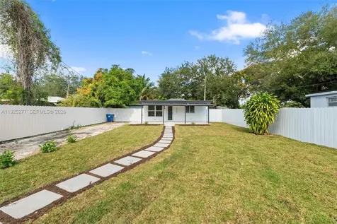 2285 NW 89th Street Miami FL 33147