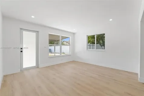 2285 NW 89th Street Miami FL 33147