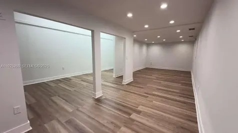 1671 W 37th Street Hialeah FL 33012