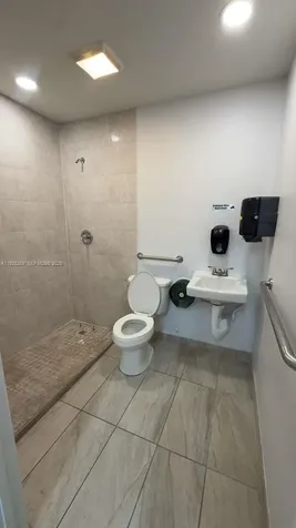 1671 W 37th Street Hialeah FL 33012