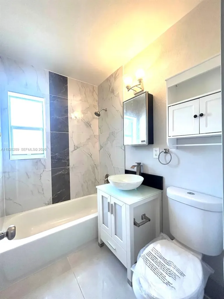 806 NW 18th Street Fort Lauderdale FL 33311