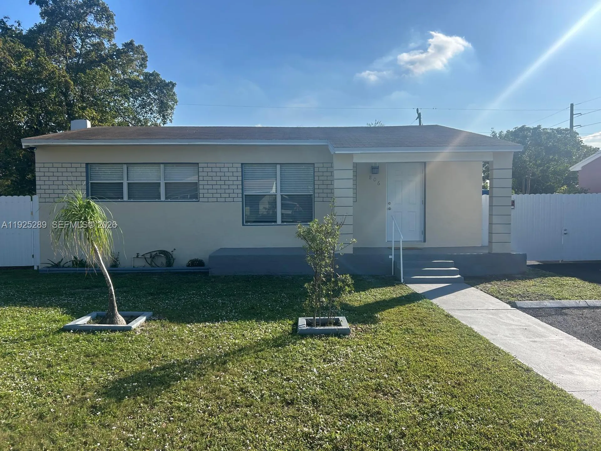 806 NW 18th Street Fort Lauderdale FL 33311