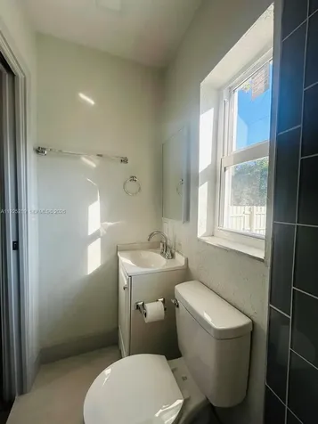 806 NW 18th Street Fort Lauderdale FL 33311
