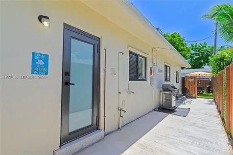 1204 NE 7th Street Pompano Beach FL 33060