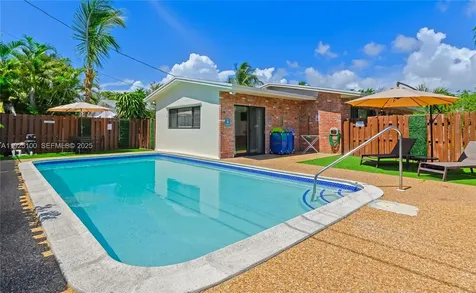 1204 NE 7th Street Pompano Beach FL 33060