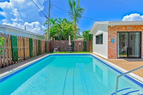 1204 NE 7th Street Pompano Beach FL 33060